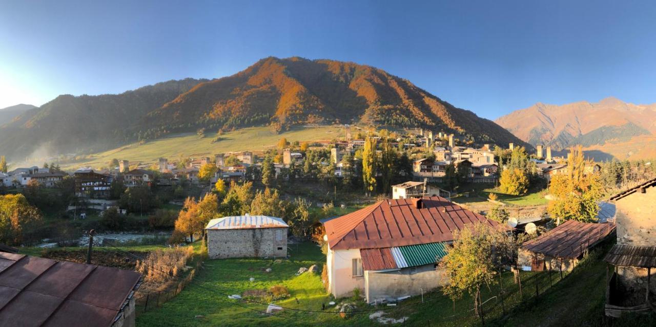 Travel Inn House Mestia • Მოგზაურის Სახლი 外观 照片